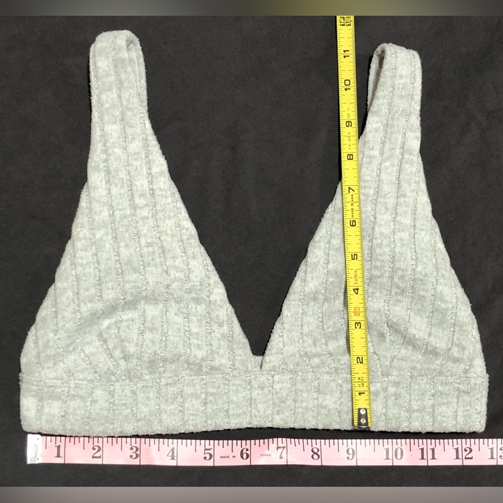 ALO Yoga Heather Gray Knit Bralette - Picture 5 of 8
